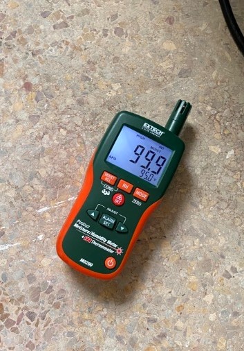 Moisture meter with a high reading